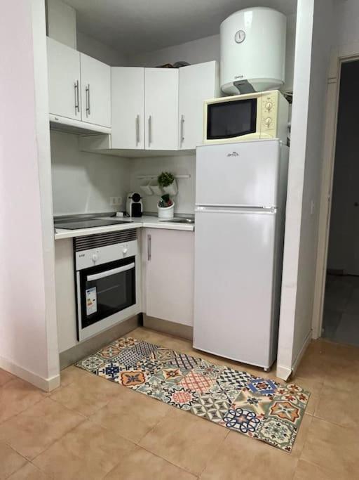Apartamento Centro De Aguilas. エクステリア 写真